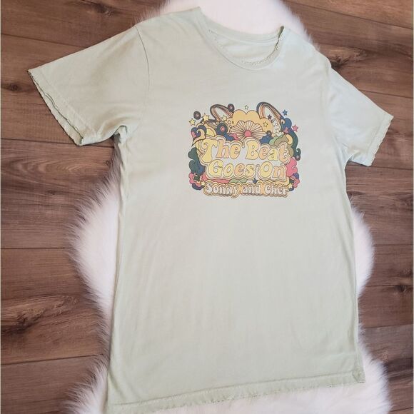 Midnight Rider Sample Sony & Cher And The Beat Goes On Graphic Tee Size M NWOT - Picture 3 of 9